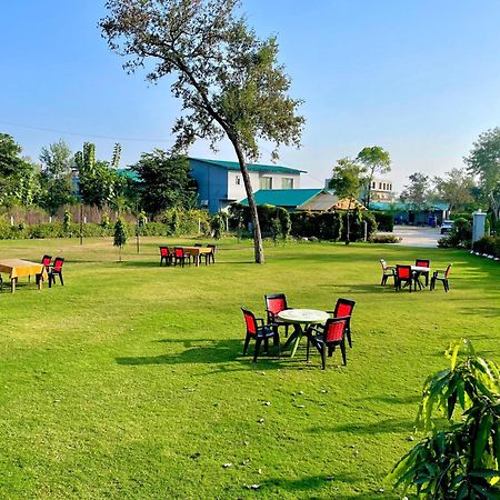 The Jungle Joy Resort & Spa Rāmnagar Extérieur photo